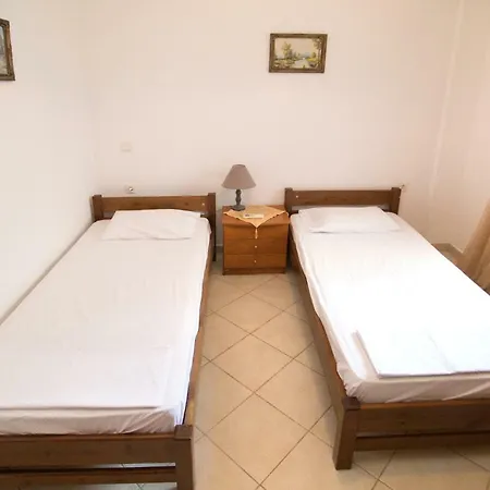 Ross' Vacation In Apartament Kálymnos