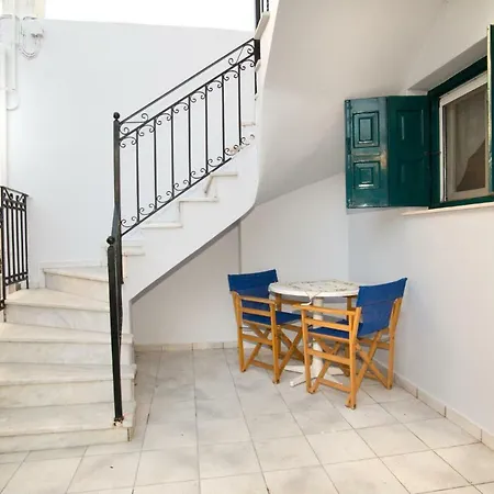 Ross' Vacation In Kalymnos Town